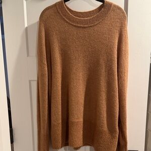 NEW Banana Republic Tan Crew Neck Sweater NWOT. Never worn
